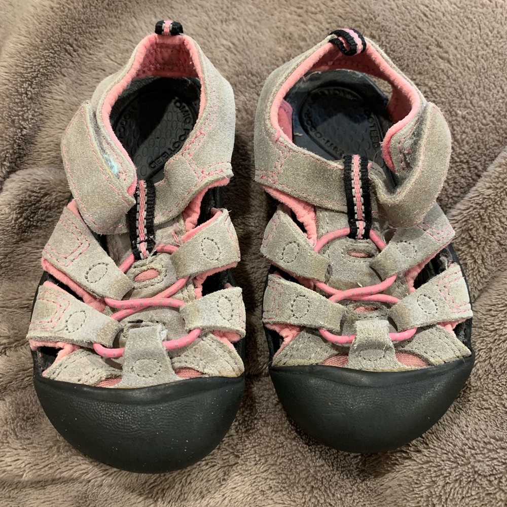 keen sandals
